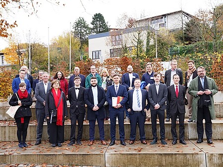 Im November 2023 fand im Papierzentrum Gernsbach die Verabschiedung der Absolventen statt